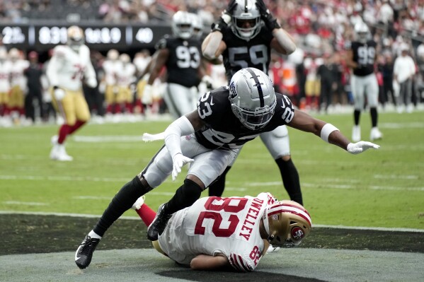 do the raiders play the 49ers this year