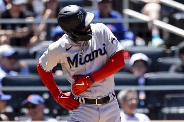 Miami Marlins: Jerar Encarnacion shines vs Mets in MLB debut