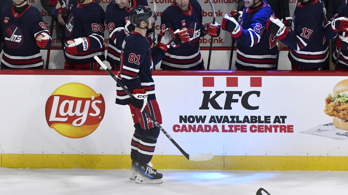 Winnipeg Jets Beat Vancouver Canucks 6-1