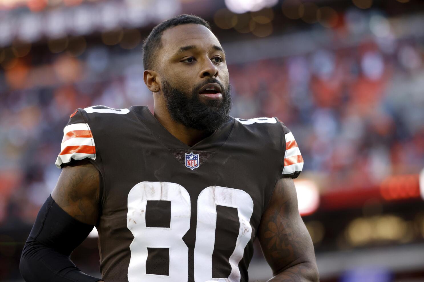 Browns release Jarvis Landry after 4 seasons, now free agent | AP News