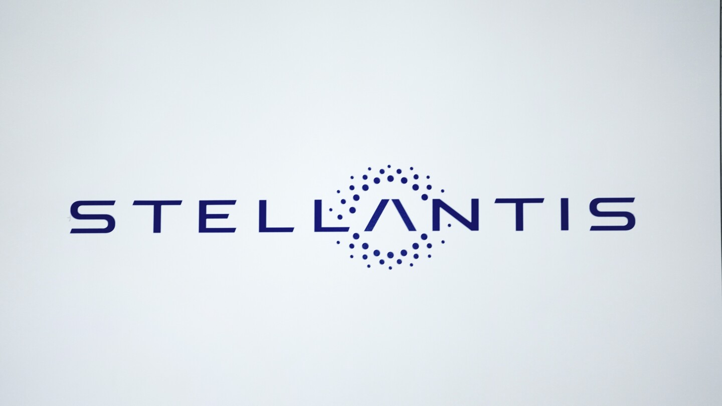 NextImg:US commits to $7.54 billion loan for Stellantis venture to build 2 electric vehicle battery plants
