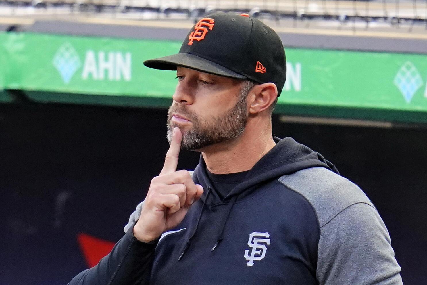 Giants to honor Pride Month with logo on caps and uniforms