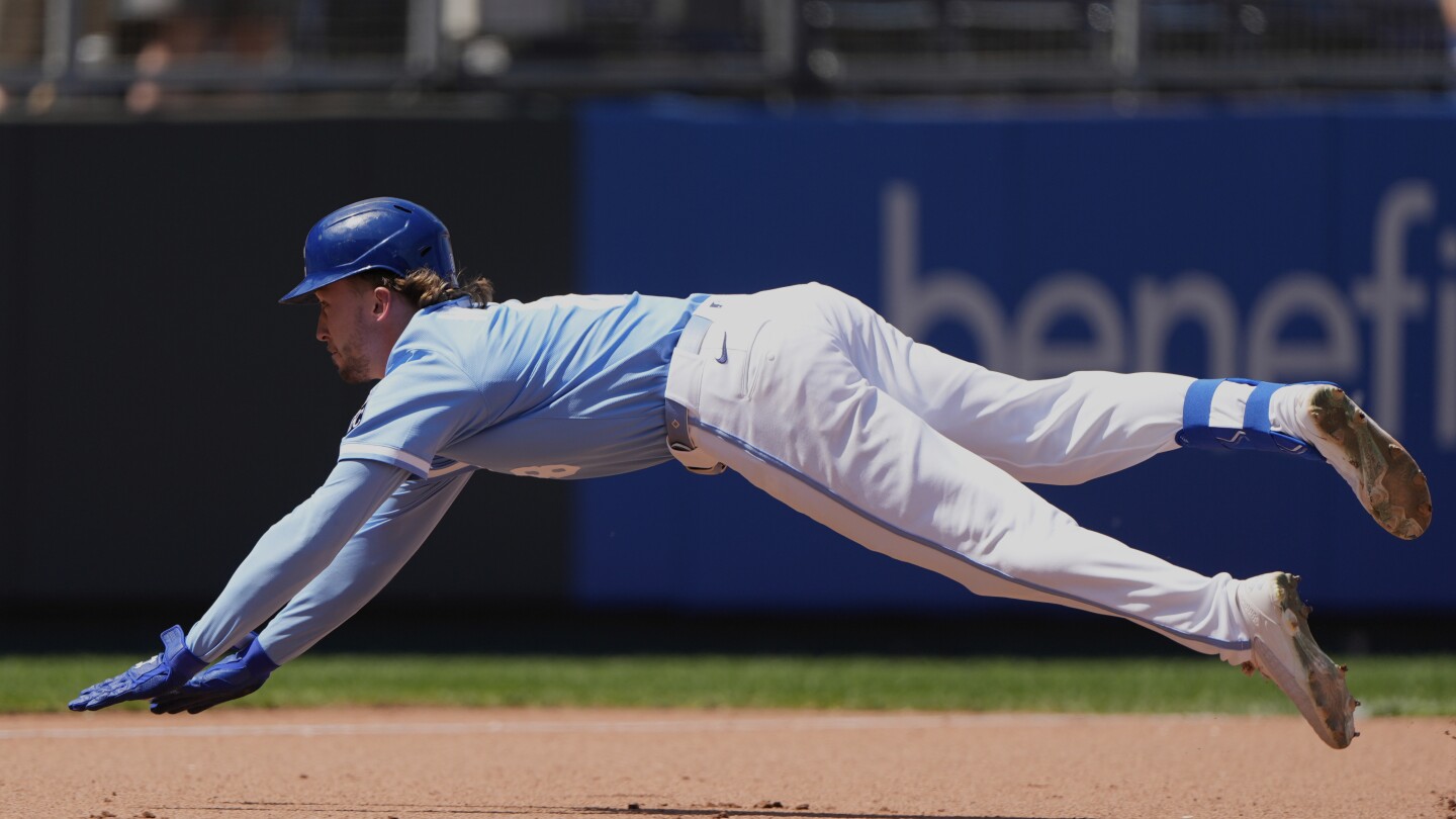 Royals Avoid Sweep with 2-1 Win over Cardinals