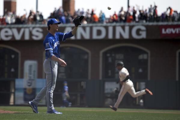 Giants End Royals' Run for 3rd Title in 5 Season