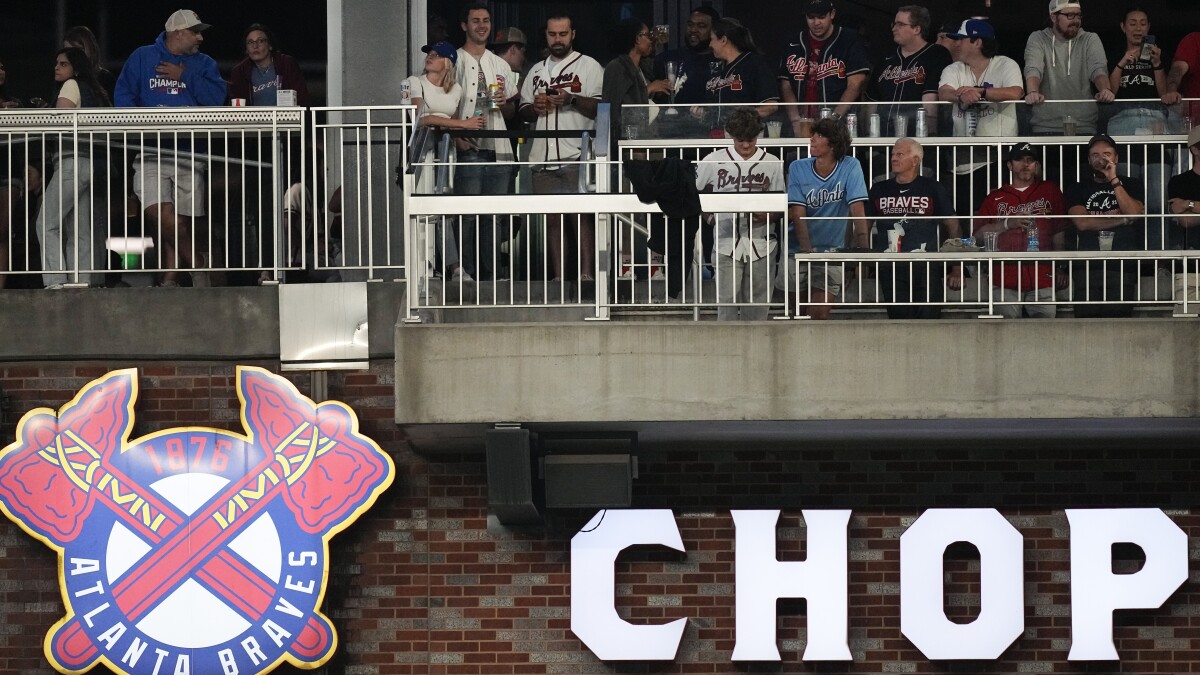 Braves draw record crowds in three games vs. Phillies