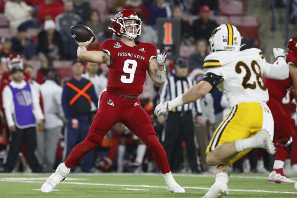 Sherrod's third touchdown run lifts Fresno State over Utah State