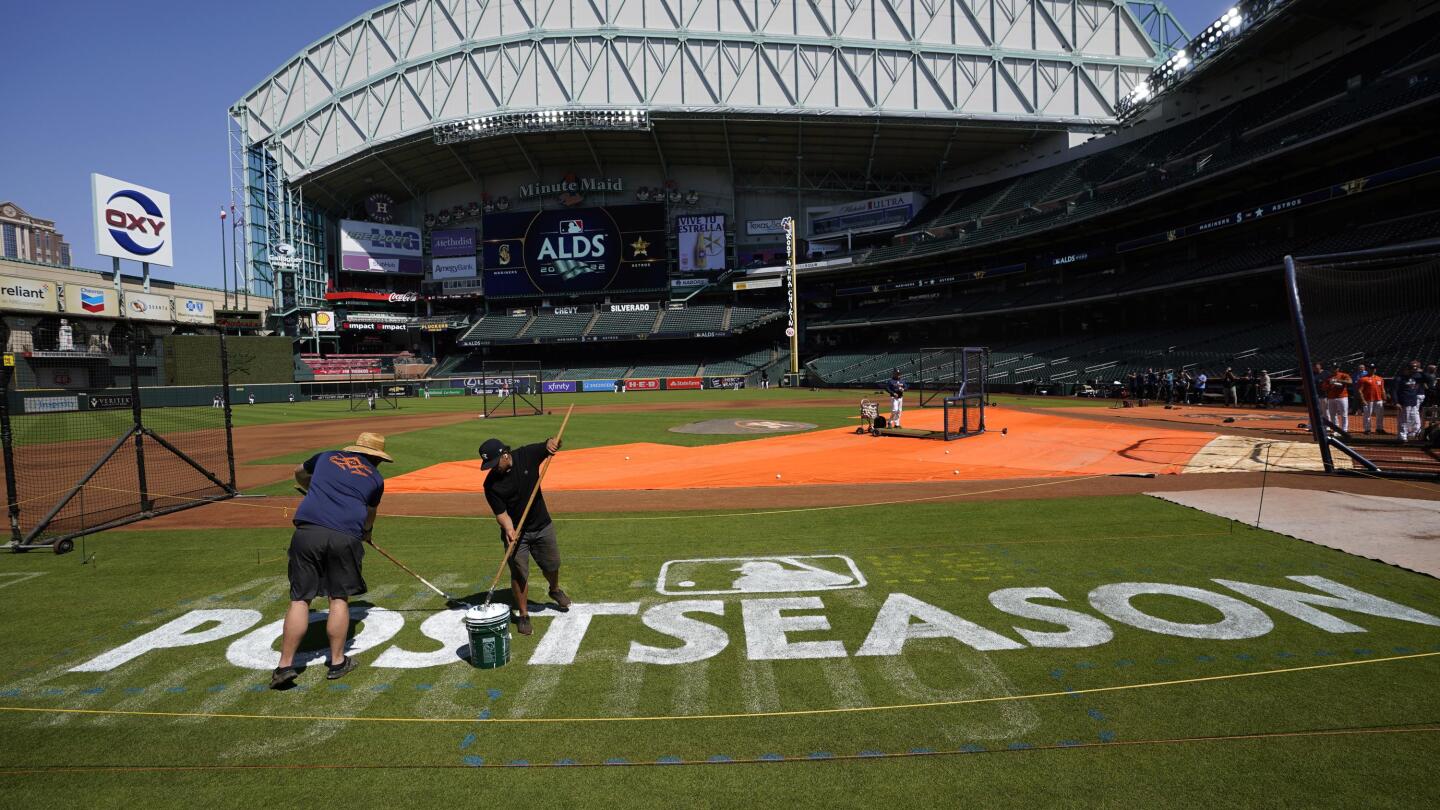 Phillies vs. Astros: Will roof be open at Minute Maid Park for