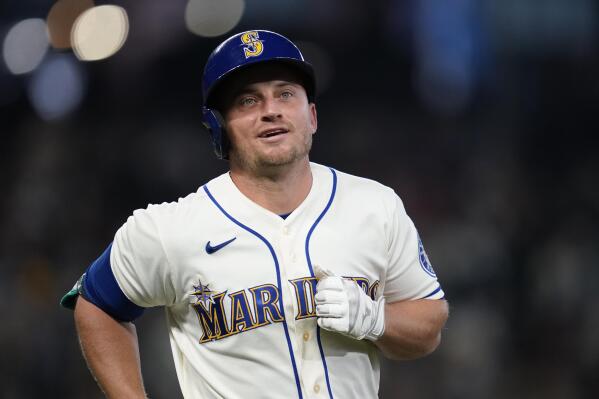 Mariners great Kyle Seager announces his retirement