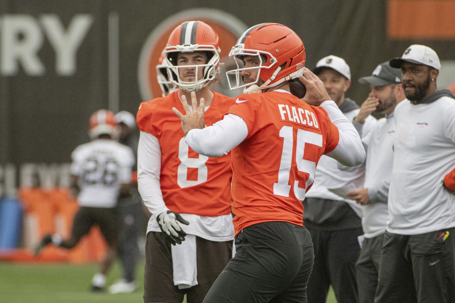 Pickett: Browns' QB competition not contentious