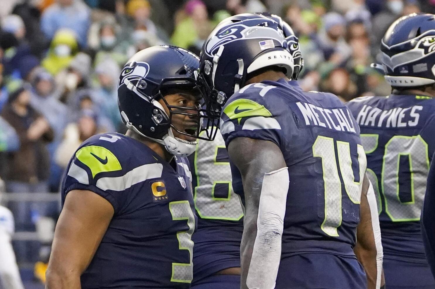 Penny, Metcalf lead Seahawks to 51-29 blowout of Lions