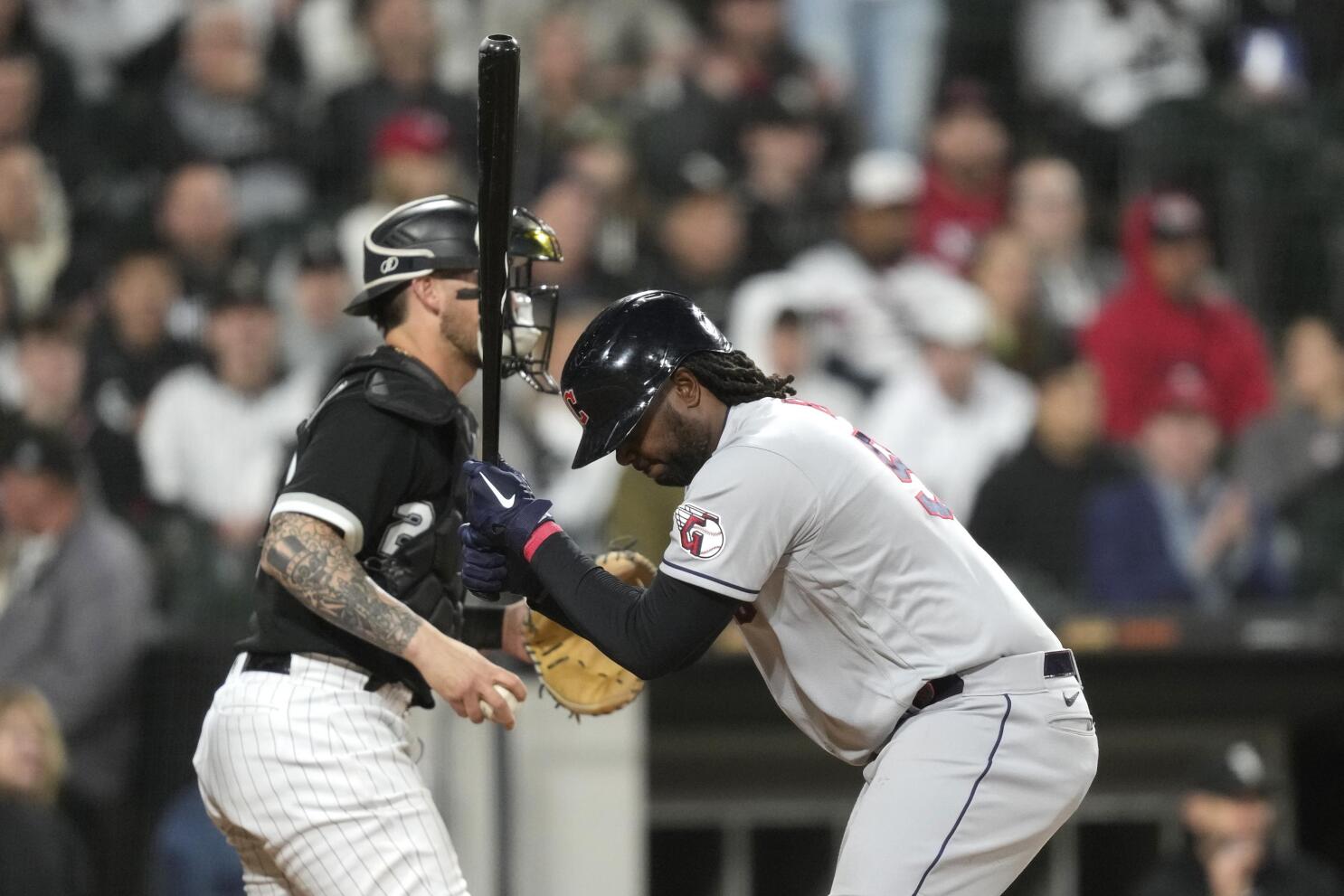 Guardians add Josh Bell to Jose Ramirez-led lineup