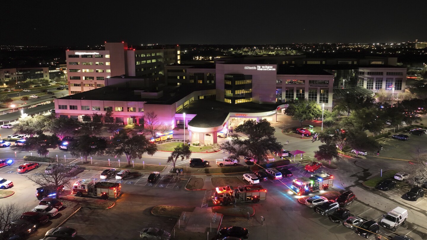 Driver crashes car into Texas hospital\'s ER, killing one and injuring several others
