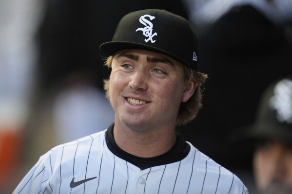 Infielder Chase Meidroth makes successful big league debut with the Chicago White  Sox | AP News