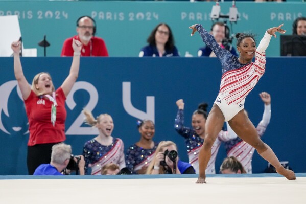 Simone's coach reacts to her performance in the team event where she won her 5th Olympic Gold medal | Who said Simone Biles had a lack of talent? | Mania Sports