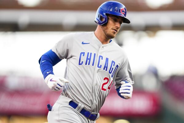 Watch Chicago Cubs center fielder Cody Bellinger hit first home run of  Spring