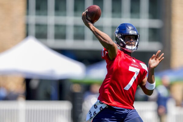 Geno Smith Ready For Second Season As Seahawks' Starting QB