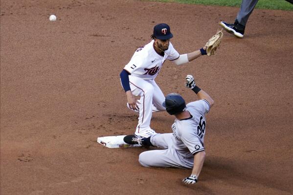 Andrelton Simmons starts rehab assignment