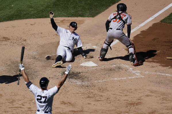 Judge leads surging Yankees past sloppy Orioles 10-5