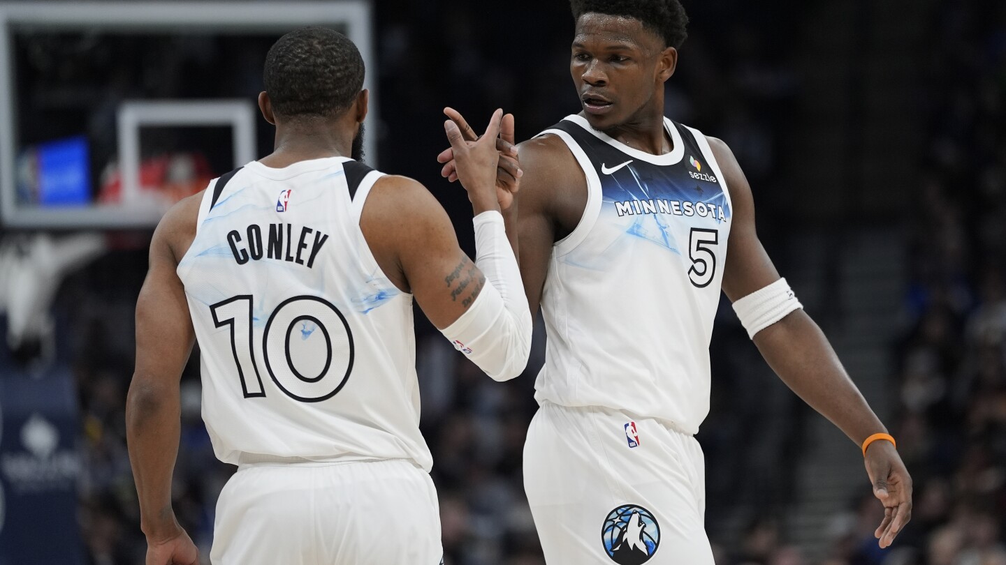 Timberwolves defeat Hawks 100-92 despite Hunter's 35 points