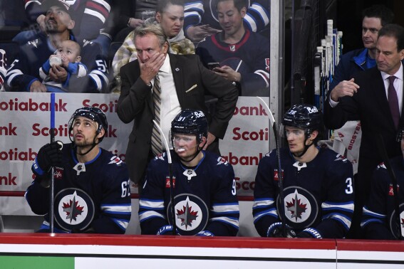 Jets' offseason to-do list: Measured approach the best path in Winnipeg