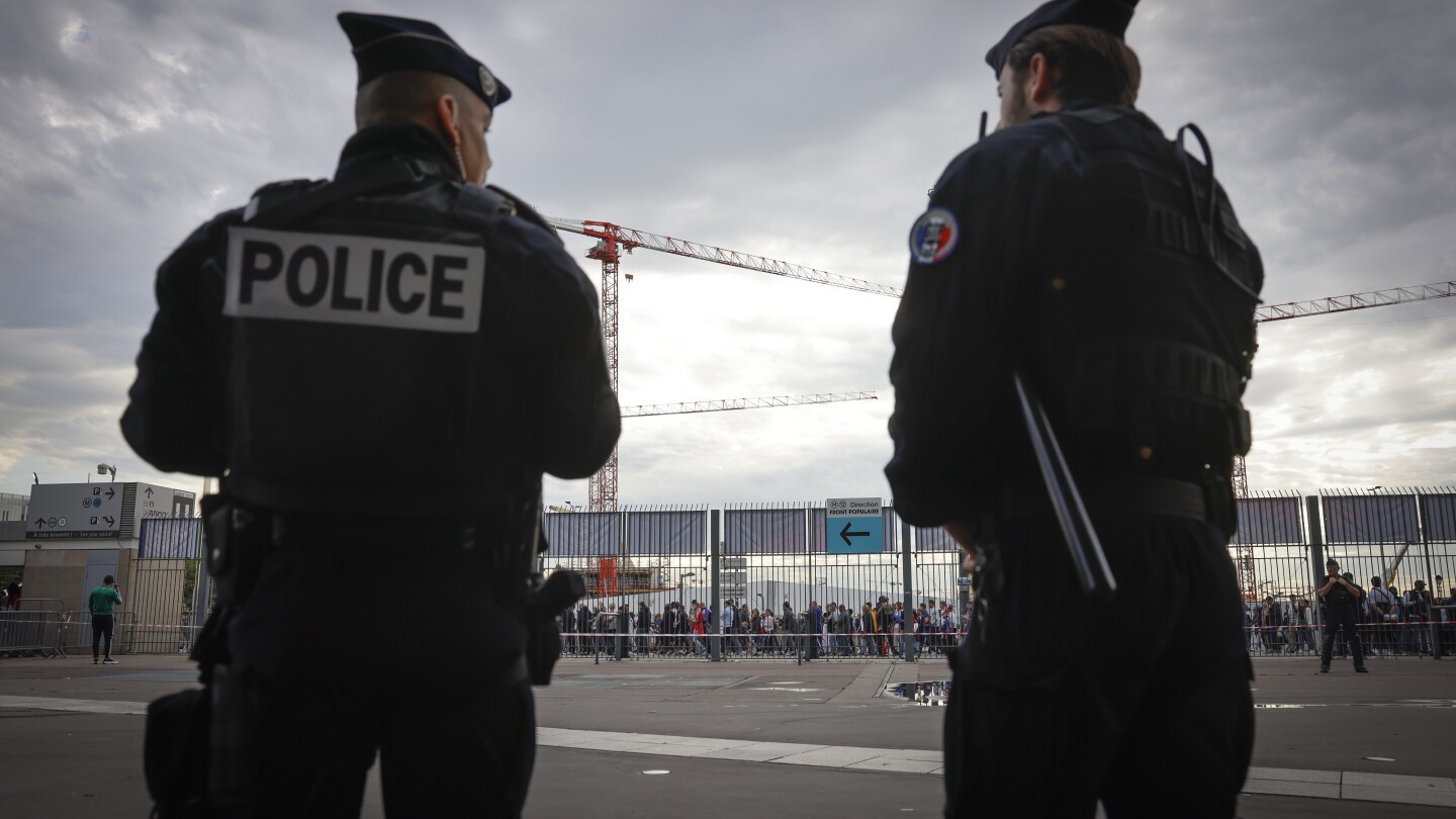 Paris will deploy 4,000 police officers for France-Israel soccer match following Amsterdam violence…