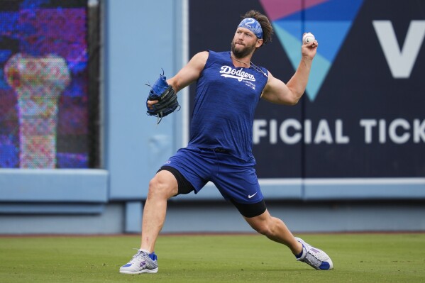 Dodgers LHP Clayton Kershaw chased in 1st inning of NLDS against Diamondbacks