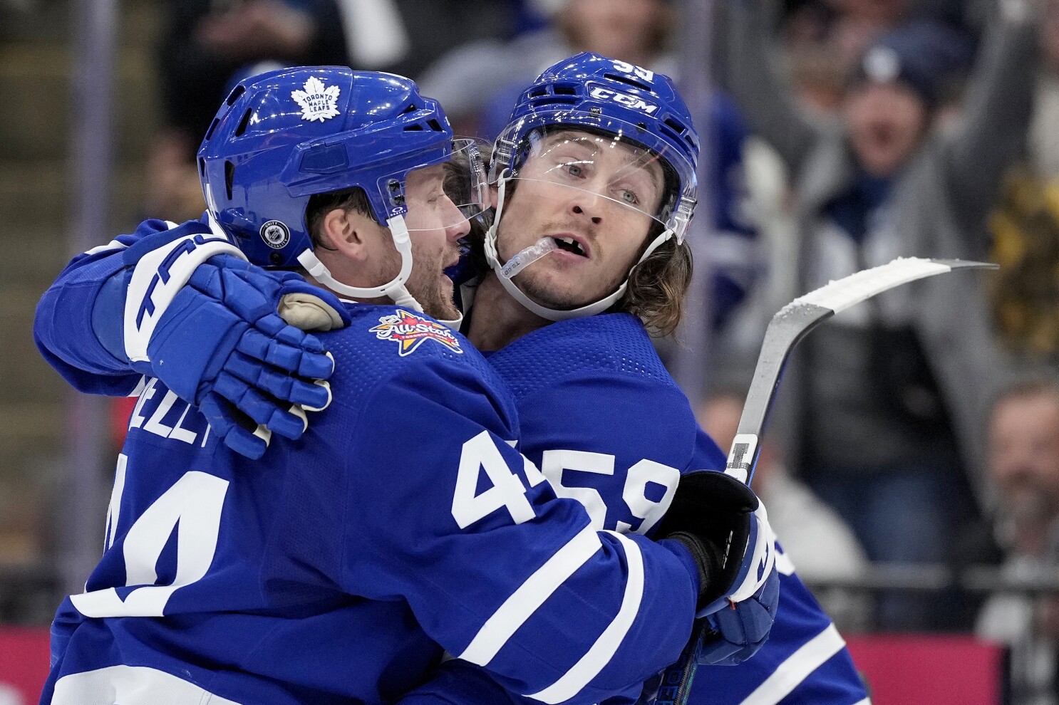 SHOULD MAPLE LEAFS BE CONCERNED ABOUT MATTHEWS' SCORING DECLINE? 