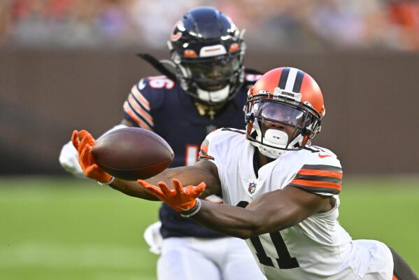 Fields throws 3 TD passes in half, Bears edge Browns 21-20