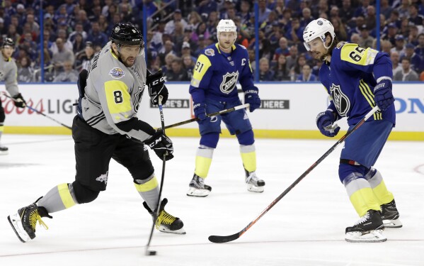 NHL shop releases new Capitals' playoff merch, Metropolitan