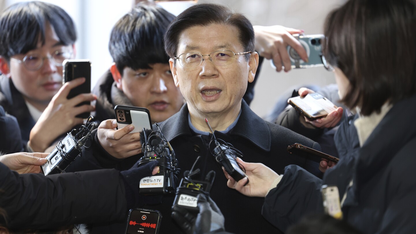 South Korea’s presidential security chief resigns