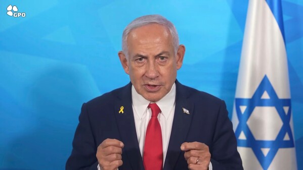 Trong hình ảnh này được trích từ video do Văn phòng Báo chí Chính phủ Israel công bố, Thủ tướng Benjamin Netanyahu đưa ra tuyên bố vào thứ Ba, ngày 18 tháng 3 năm 2025, tại Tel Aviv, Israel. (Văn phòng Báo chí Chính phủ Israel qua AP)