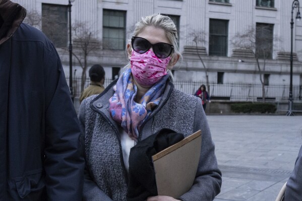 Nadine Menendez, wife of former Sen. Bob Menendez, leaves Manhattan federal court, Tuesday, March 18, 2025, in New York. (AP Photo/Yuki Iwamura)