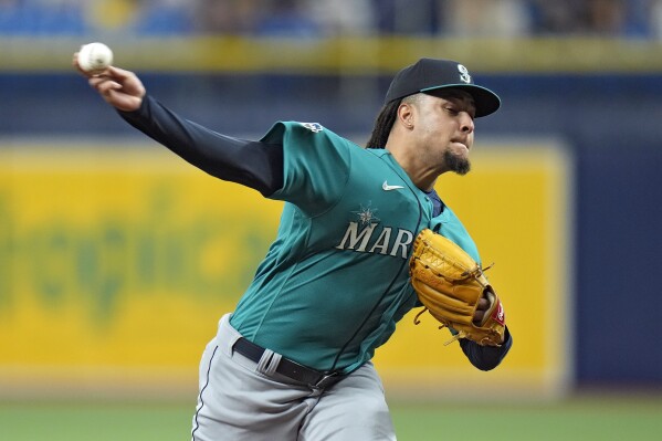Ty France, Luis Castillo Lead Mariners to Shutout Win Over