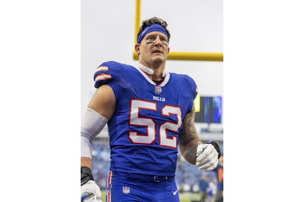 FILE - Buffalo Bills linebacker A.J. Klein (52) warms up before playing against the New York Jets in an NFL football game, Sunday, Dec. 11, 2022, in Orchard Park, N.Y. The Bills decision on naming a starting middle linebacker remains unsettled as the team prepares to close its preseason schedule at Chicago on Saturday. (AP Photo/Jeff Lewis, File)