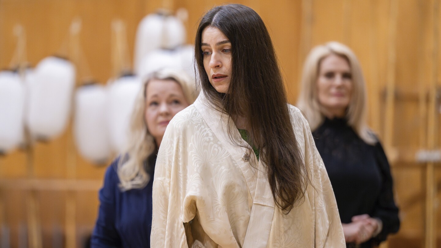 Литовското сопрано Асмик Григорян прави закъснял дебют в Метрополитън Опера като Мадам Бътерфлай