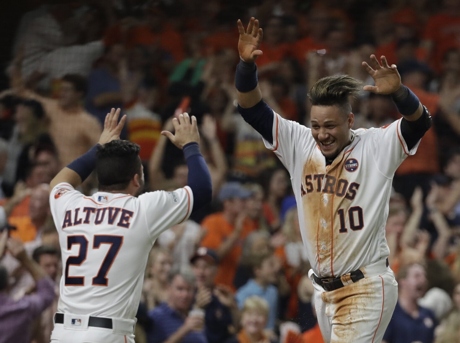 Astros romp past Dodgers for 1st title