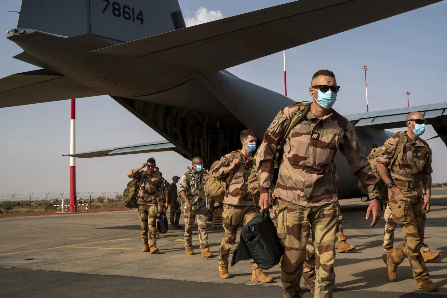 France Completes Military Withdrawal from Niger, Leaving a Gap in the Terror Fight in the Sahel