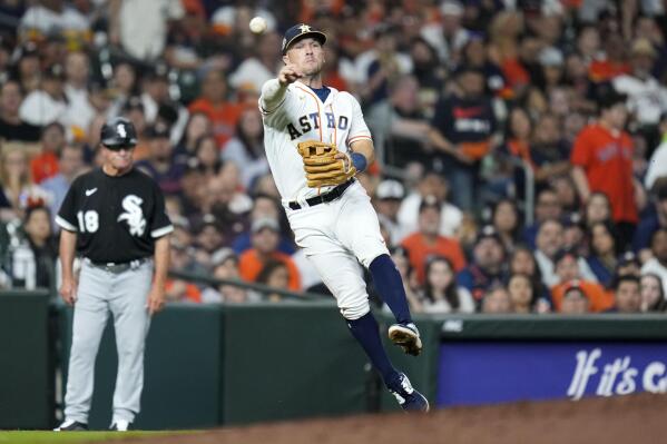 Alvarez's bases-clearing double sends Astros past White Sox