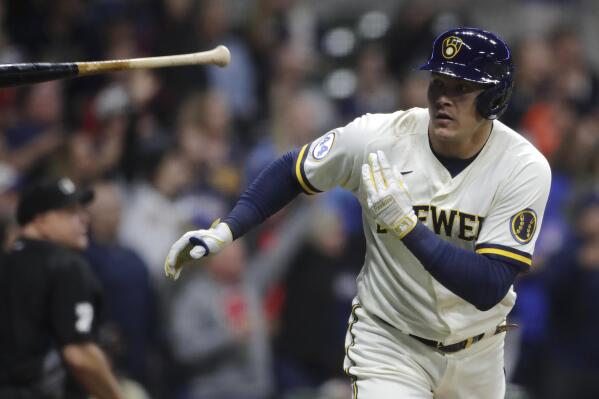 Brewers hold off Pirates 11-8, tied with Reds for NL Central lead