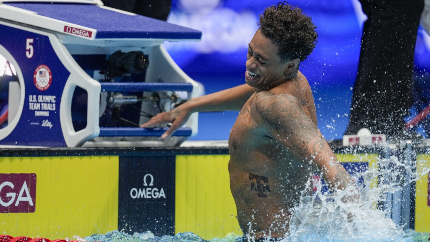 Shaine Casas finally makes U.S. Olympic team, Chris Guiliano's big week continues at swim trials