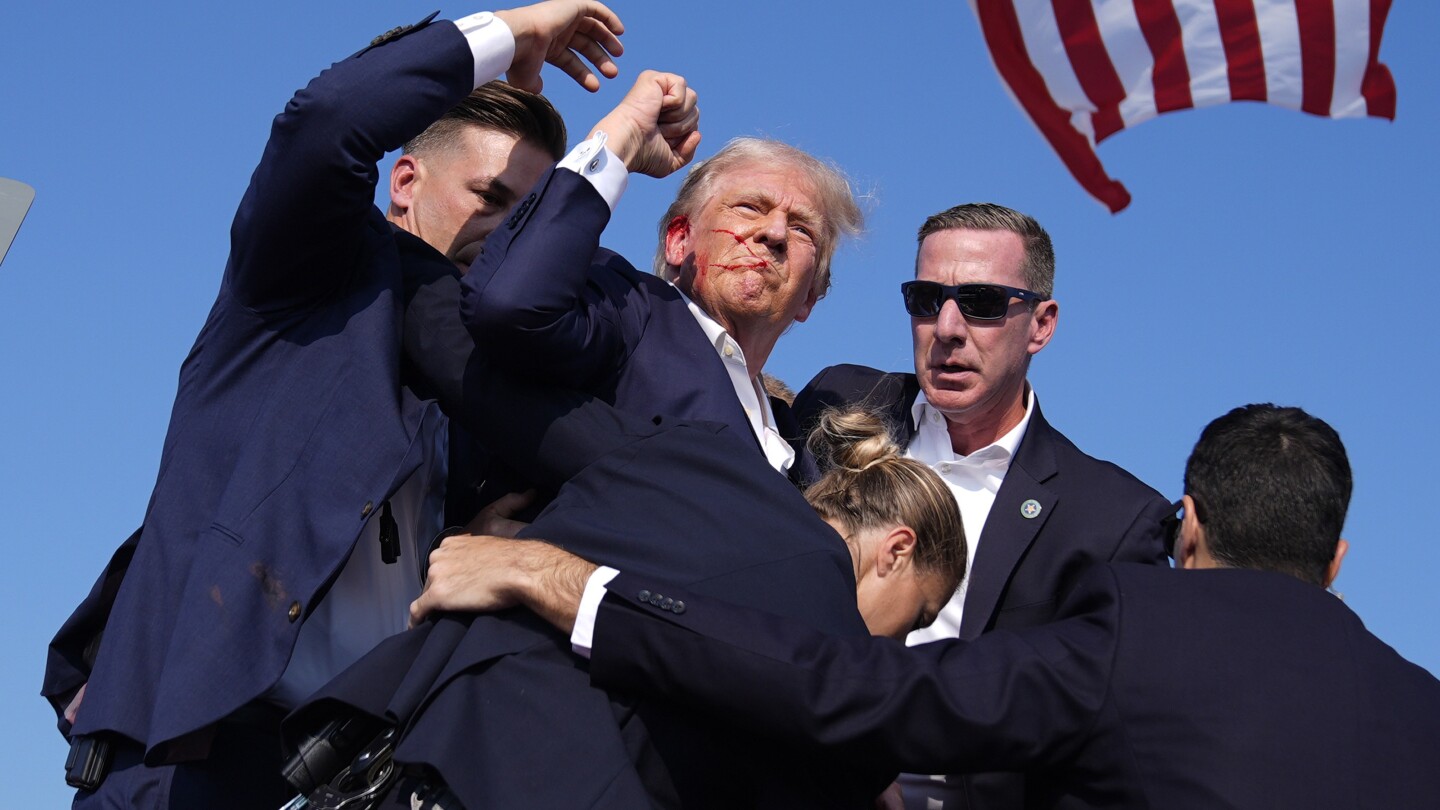 Picture of Trump after the assassination attempt displaces Obama portrait at the White House