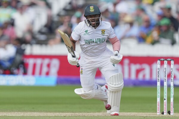 South Africa's captain Temba Bavuma reacts after playing a shot on day three of the World Test Championship final between South Africa and Australia at Lord's cricket ground in London, Friday, June 13, 2025. (AP Photo/Kirsty Wigglesworth)