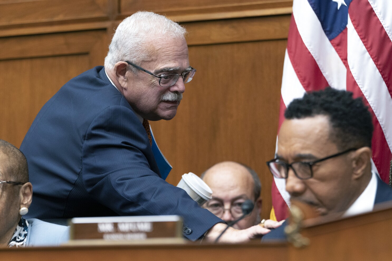 Article Title
House Democrats Dive Into Doge Mystery With Foia Inquiry