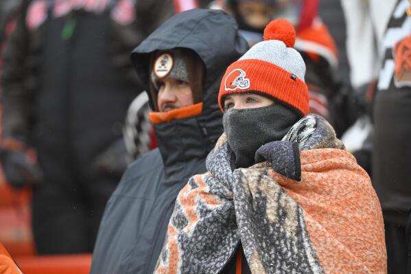 Bitter cold loss leaves Browns outside playoffs once again - The San Diego  Union-Tribune