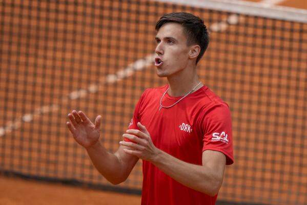 Alcaraz wins Italian Open debut to regain No. 1 and secure Roland Garros  top seed – Winnipeg Free Press