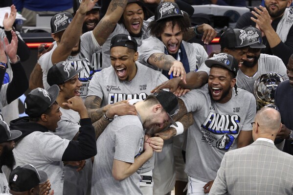 Dallas Mavericks celebrate Western Conference Finals Win