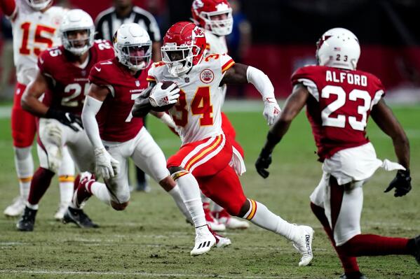 Chiefs cut RBs Thompson, Gore among early roster moves