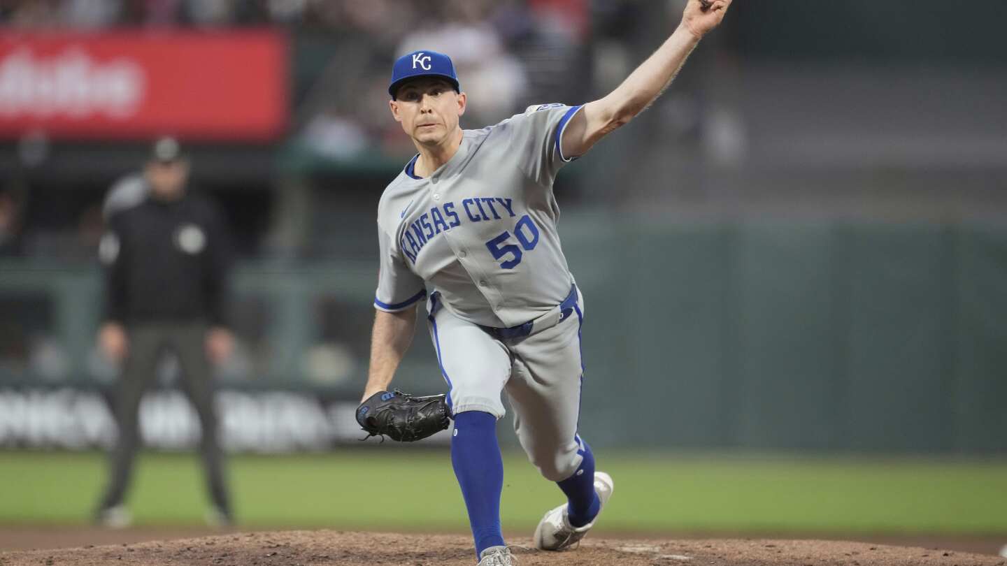 Kris Bubic loses no-hit bid for Royals on official scoring change