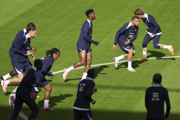 France players train during a training session in Paderborn, Germany, Saturday, June 15, 2024. France will play against Austria during their Group D soccer match at the Euro 2024 soccer tournament on June 17. (AP Photo/Hassan Ammar)