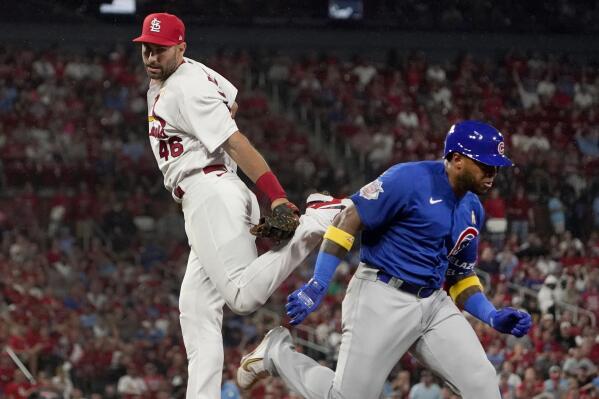 Montgomery stays unbeaten with Cardinals, blanks Cubs